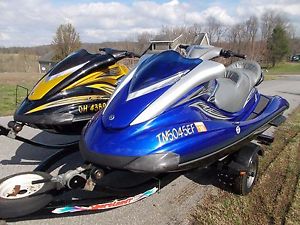 **** PAIR OF 2007 YAMAHA FX HO WAVERUNNERS WITH TRAILER - NO RESERVE !!! ****