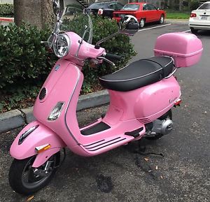Limited Edition 2009 Vespa 150 LX in Pink