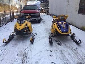 ~(2) Skidoo Sleds - 2008 & 2004 Skidoo MXZ 800 - Both Excellent Condition~ Fast!