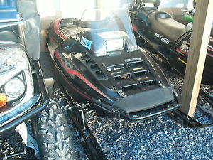 1985 POLARIS INDY 400  SNOWMOBILE LOW MILES CLEAR TITLE