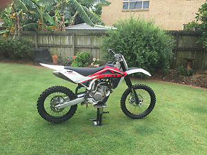 Husqvarna TC 250 Motor Cross 4 stroke