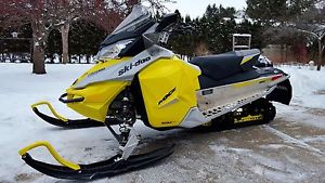 SKI DOO 2015 LIKE NEW!!! - $7000(white bear lake,MN)