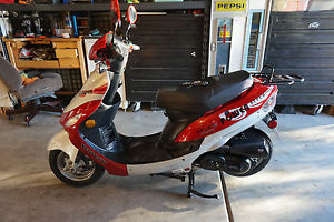 2014 Velocity MP50QT-2 Scooter WITH Remote Start 140 Miles MINT!!