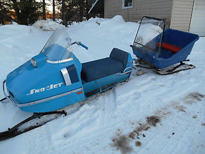 1972 Sno Jet/Star Jet with matching 1972 Johnson pull behind