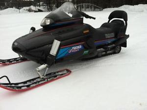Yamaha V-Max 500 Snowmobile