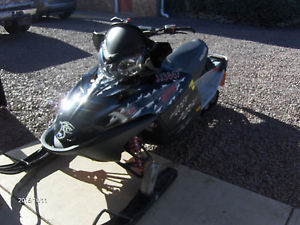2007 Polaris 700 Dragon Snowmobile