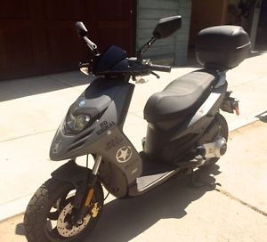 Piaggio Typhoon 125 4T