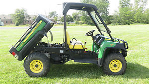 2011 JOHN DEERE 825I