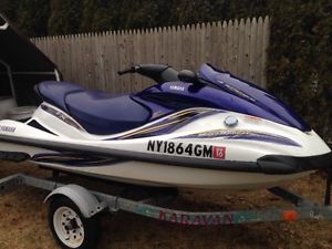 2004 Yamaha FX High Output (with Karavan trailer!)