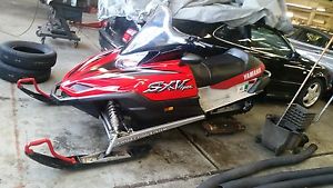 2003 YAMAHA VIPER 700 SNOWMOBILE..LIKE NEW!! MUST SELL!!