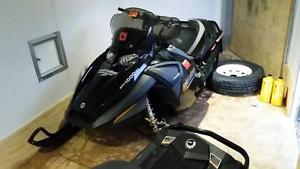 2005 Mach Z 1000 Snowmobile.....FAST SLED!!!