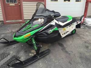 2011 Arctic Cat LXR Z1 Four stroke 1100 - Low Miles - Snowmobile