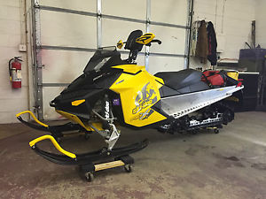Ski-Doo MXZX Renegade 800R Backcountry Edition, X-model, Electric Start, 614 mi.