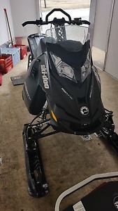 2014 Ski-Doo Summit SP 154