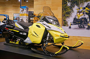 NEW 2015 Ski-Doo MX-Z TNT 800 E-Tec Snowmobile with Accessories! We Finance! MXZ