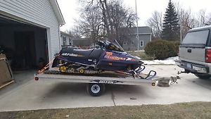 SKI-DOO FORMULA SNOWMOBILES AND TRITON TRAILER