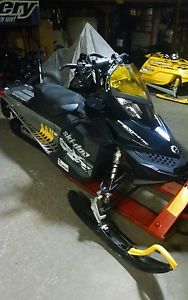 2009 ski-doo renegade x 600 etec *MAKE OFFER*