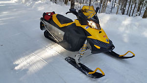2009 Ski-Doo MXZ TNT