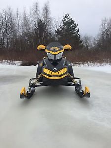 2009 Skidoo MXZ Adrenaline 600cc