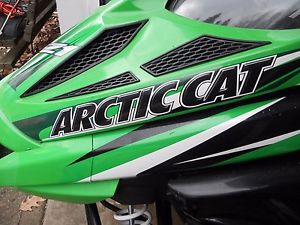 Arctic Cat Snow mobile