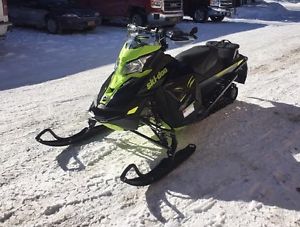 2016 Ski-doo MXZ- X package 1200.. Only 55 miles!!!