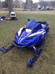 1998 Yamaha 600 SRX Snowmobile