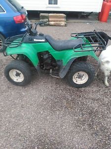 KAWASAKI 250cc QUAD