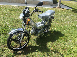 NEW 2015 49CC SSR LAZER 5 GAS MOTORCYCLE WITH PEDALS VINTAGE TYPE MOPED RARE