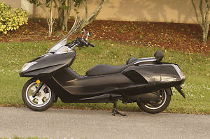 2006 BLACK YAMAHA MORPHOUS
