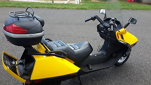 2004 Honda Helix scooter