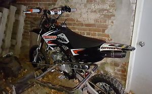 Piranha Daytona 190-4V Dirt Bike