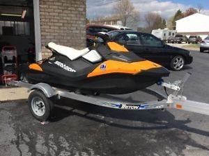 2015 Sea Doo Spark 3UP WOW NEAR MINT LOW HOURS AND A SUPER LOW RESERVE!