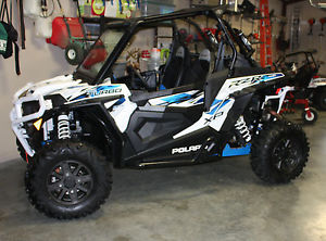 2016 Polaris Rzr Turbo Loaded with Genuine accessories 4 hours brand new