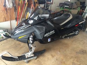 2005 Ski Doo Mach Z1000 Adrenaline