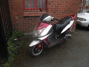 Sonik Formula 125 Scooter 2012