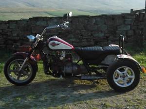 TRIKE 1985 RELIANT RIALTO GLS TRIKE RED