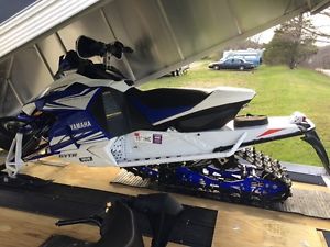 2015 YAMAHA VIPER RTX SE SNOWMOBILE - MINT !!!