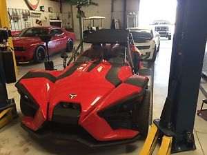2015 Polaris Slingshot SL with only 300 miles lots of extras