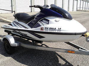 2002 Yamaha GP 800 R Waverunner with Trailer