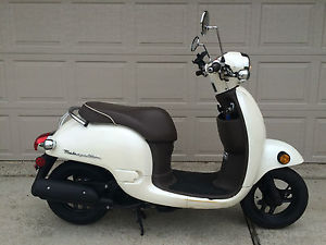 2013 Honda Metropolitan NCH50 Scooter Moped - 380 Miles! Great Driver Bike!