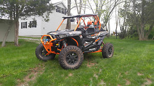 2015 Polaris High Lifter EDI Side-by-Side - 1000cc H.O.