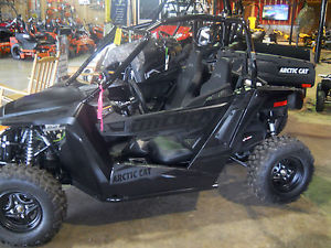 Arctic Cat WildCat TrailXT MB 700cc 2014 (On the Fly 4-wheel Drive)