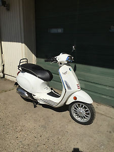 2015 VESPA SPRINT 150 SCOOTER SALVAGE TITLE ONLY 6,557 MILES
