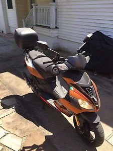 Aprilia SR 50 Factory Scooter 2014