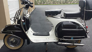 Completely restored vintage 1965 VESPA VLB 150cc SPRINT -match #s