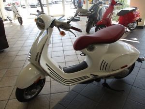 2013 Vespa 946 155cc- Limited Edition!!