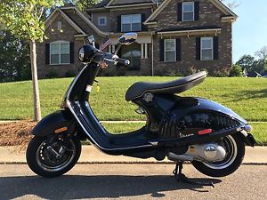2013 VESPA 946 - 911 Original Miles - Black & Gorgeous!