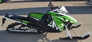 2016 Arctic Cat M8000 Sno Pro