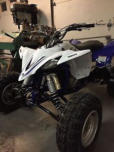2015 yamaha YFZ 450R 4 wheeler it has never been on a trail it has 0 ride time