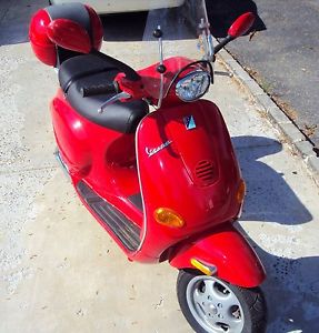 Vespa Scooter 2005 LX-150 L@@K  only $2277